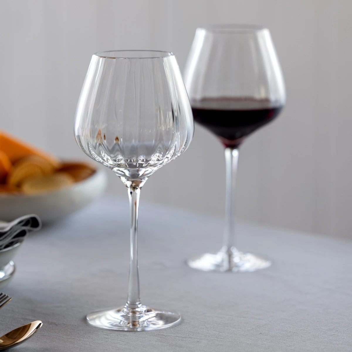 Aurea Large Wine Glass, Set Of 2 4 Aurea Large Wine Glass, Set Of 2 - Image 2