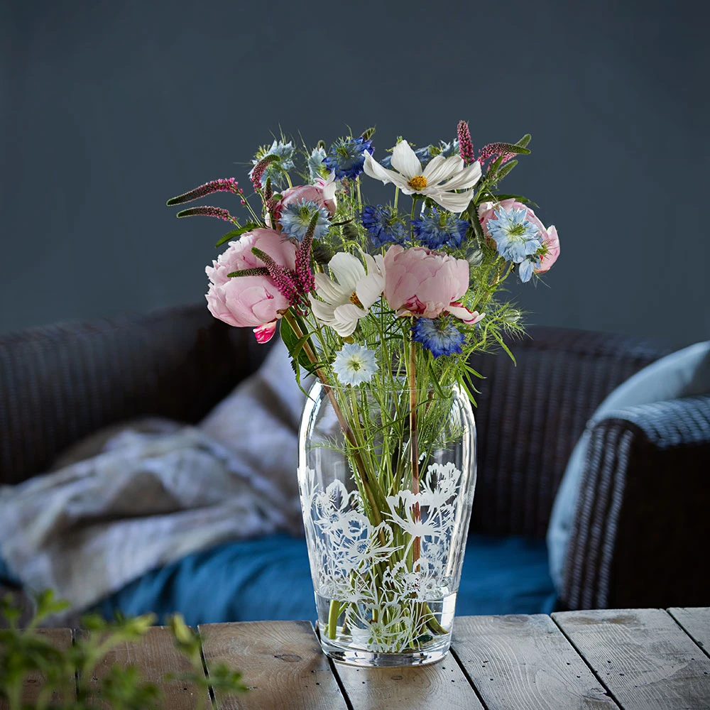 Bloom Wide Vase Bees & Cosmos 5 Bloom Wide Vase Bees & Cosmos - Image 3