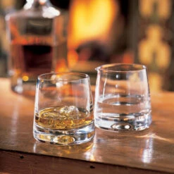 Whisky Collection - Classic Whisky Glass -Dartington Crystal classic square 1
