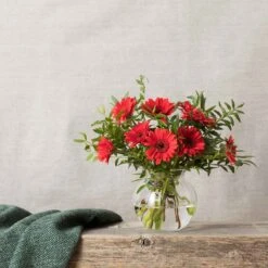 Florabundance Anemone Vase -Dartington Crystal florabundance anemone winter sq 117