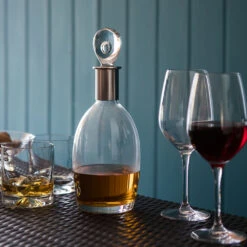 Soren Medium Decanter -Dartington Crystal soren web