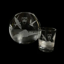 White Cliffs Of Dover Vase - Limited Edition Of 10 5 White Cliffs Of Dover Vase - Limited Edition Of 10 -Dartington Crystal ve day group co